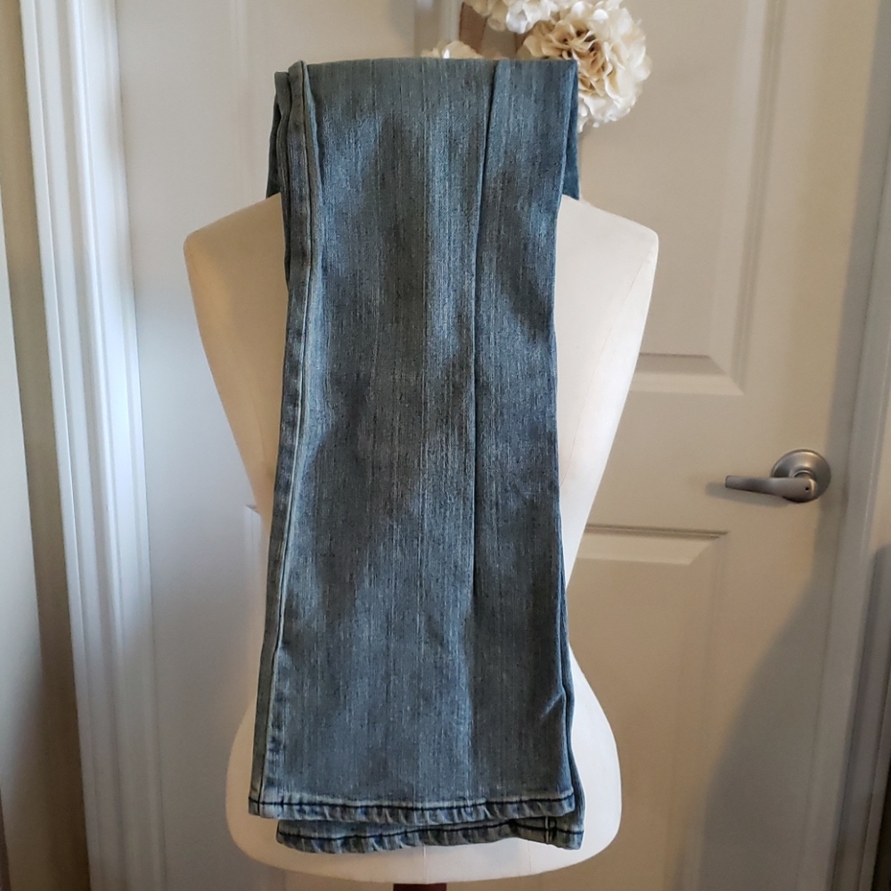 Blue jeans - Picture 2 of 4